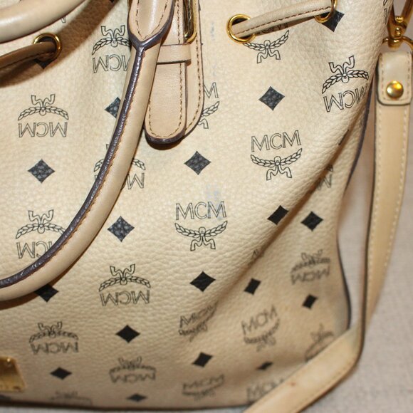 MCM Visetos Beige Shoulder Bag - Picture 2 of 8
